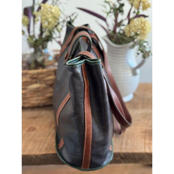 Vintage Brahmin Leather Tote w/Inner Saddle Bag & Forest Green Trim - Picture 5 of 12